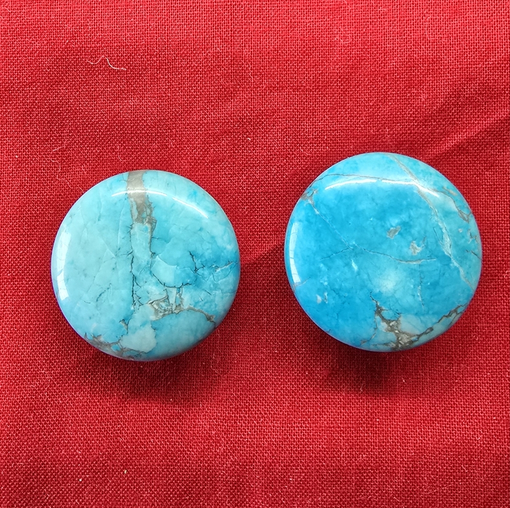 Vintage 1970s Turquoise Round Post Earrings
